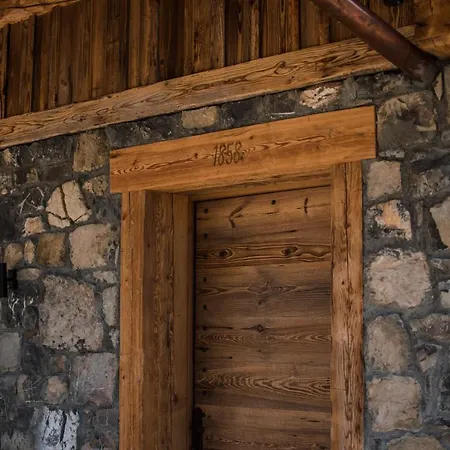 Alpage La Grand Montagne 1858 * לה גראן-בורנו